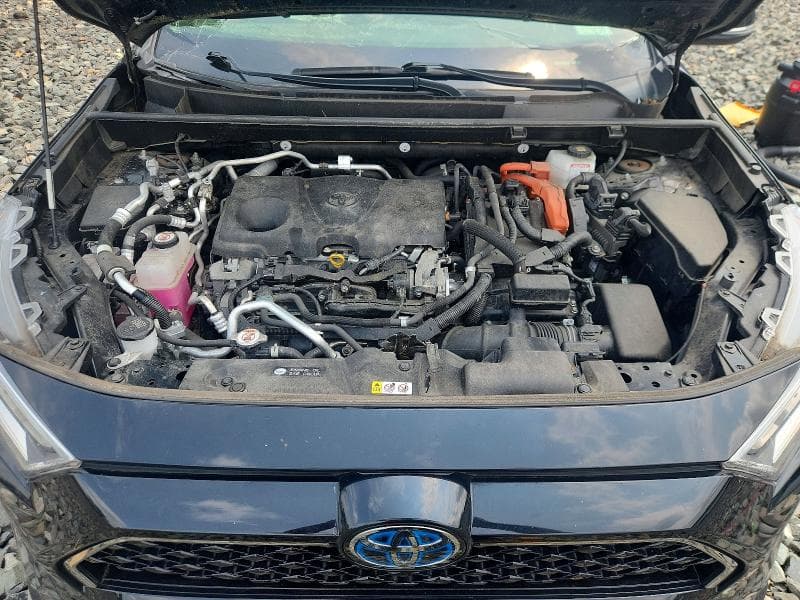 2021 TOYOTA RAV4 PRIME SE 12