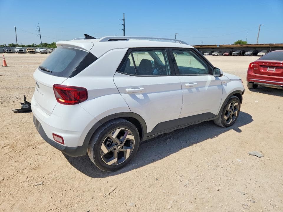 2022 HYUNDAI VENUE SEL 3