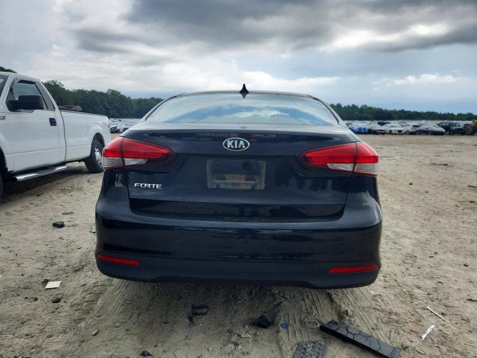 2017 KIA FORTE LX 6