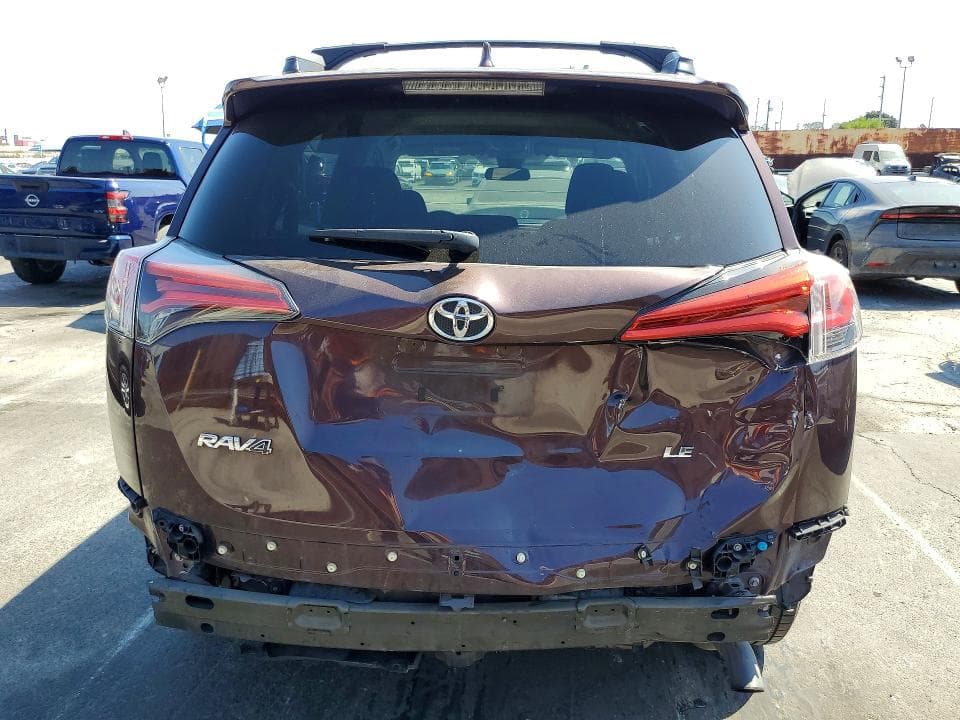 2018 TOYOTA RAV4 LE 6