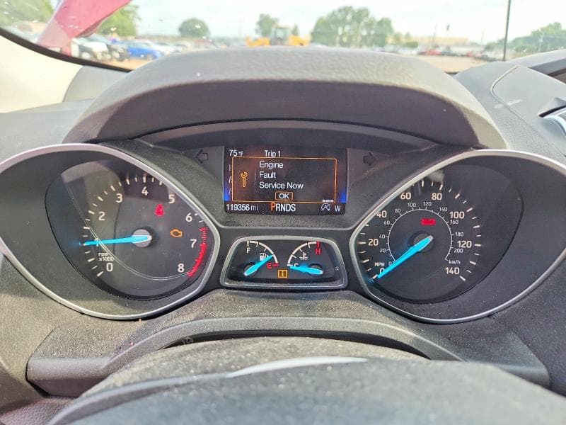 2017 FORD ESCAPE SE 9