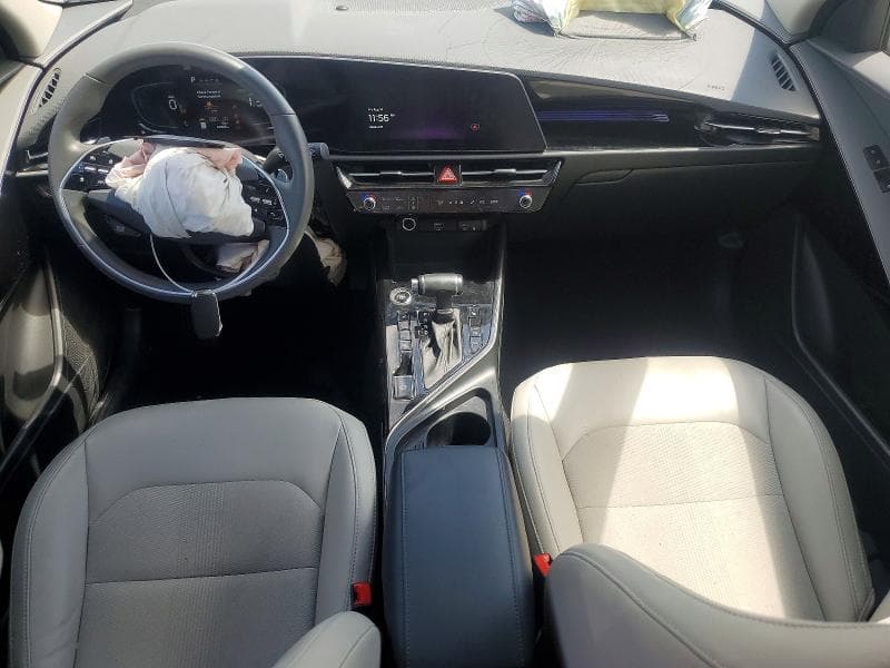 2023 KIA NIRO EX 8