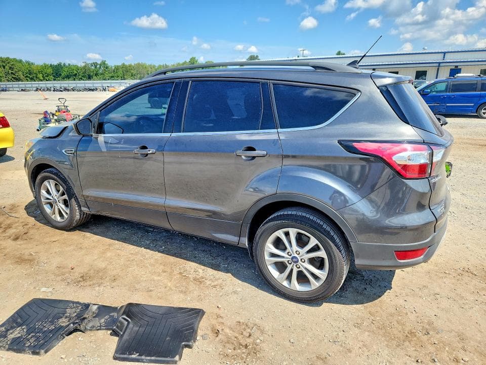 2018 FORD ESCAPE SE 2