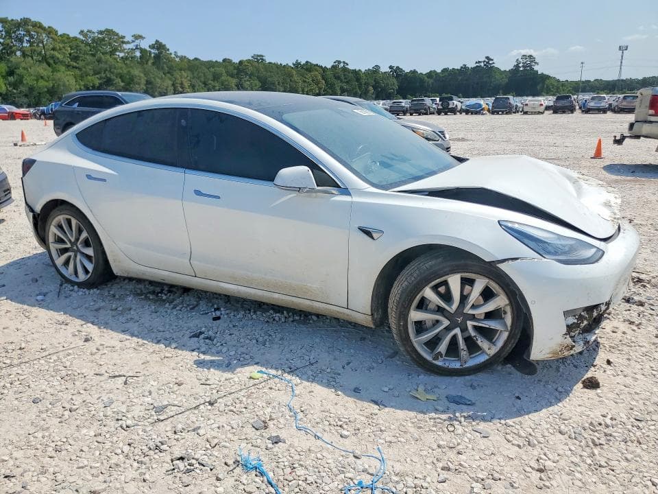 2019 TESLA MODEL 3 4