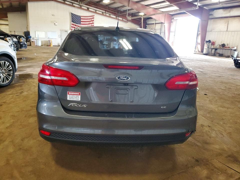 2017 FORD FOCUS SE 6