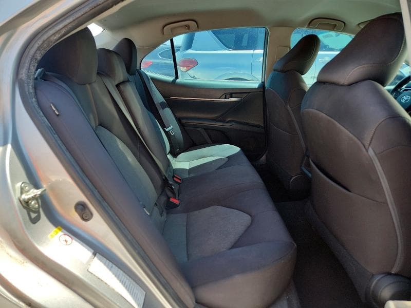2018 TOYOTA CAMRY LE 10
