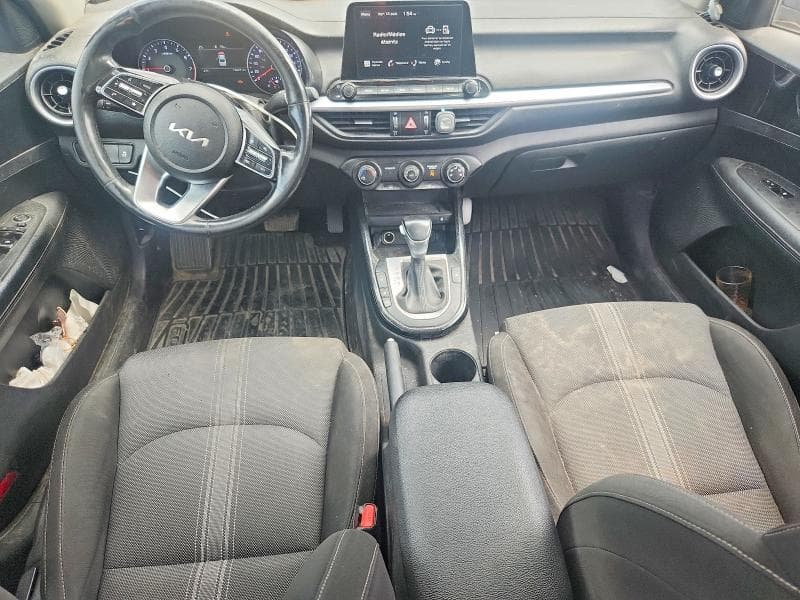 2023 KIA FORTE EX 8