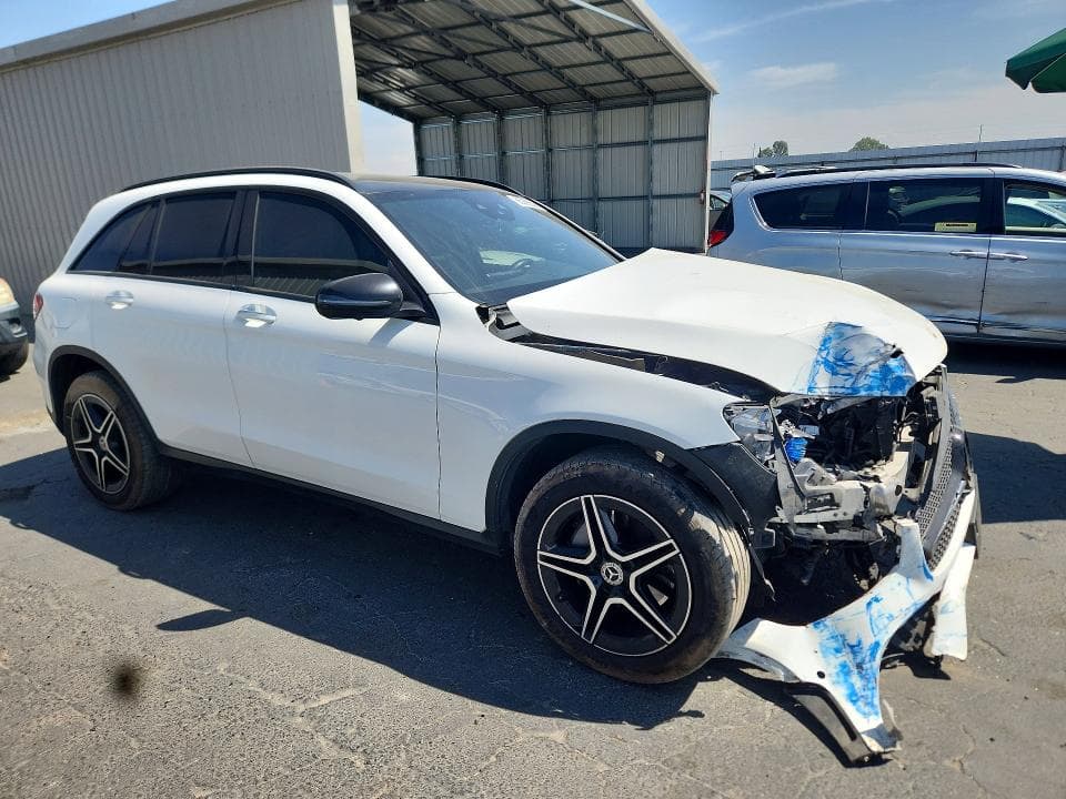 2021 MERCEDES-BENZ GLC 300 4