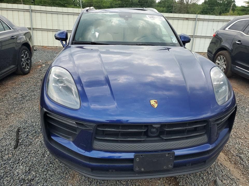 2024 PORSCHE MACAN BASE 5
