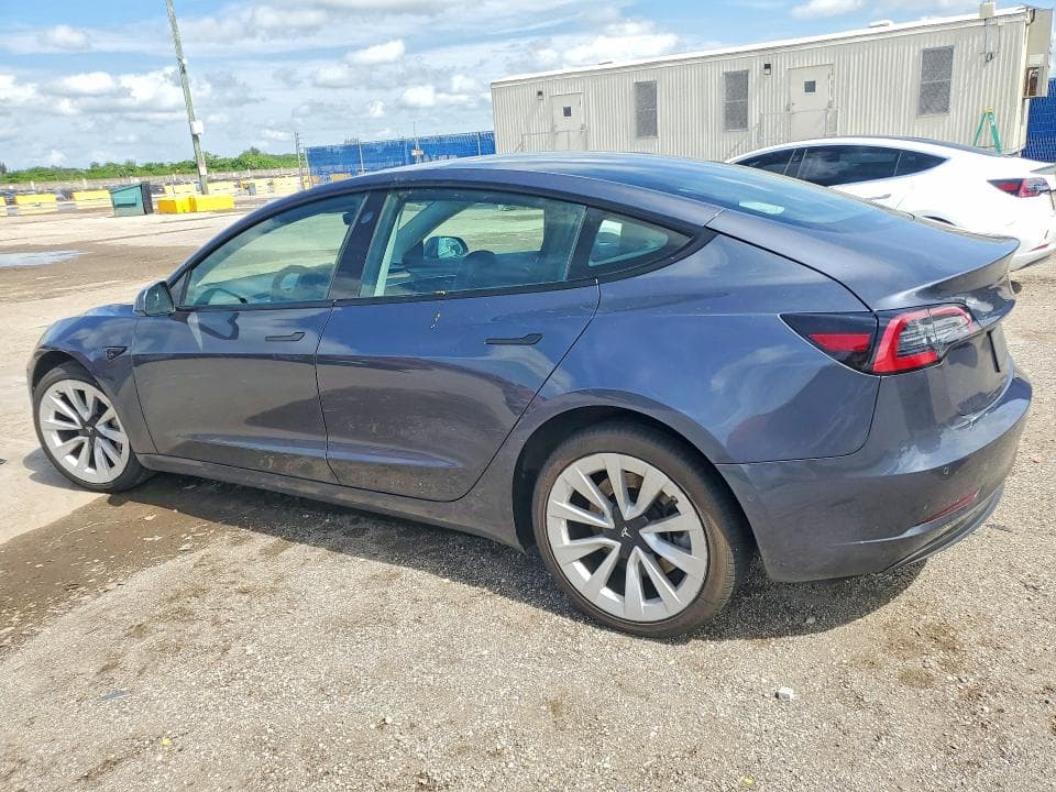 2022 TESLA MODEL 3 2