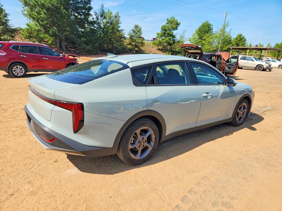 2026 KIA K4 LXS 3