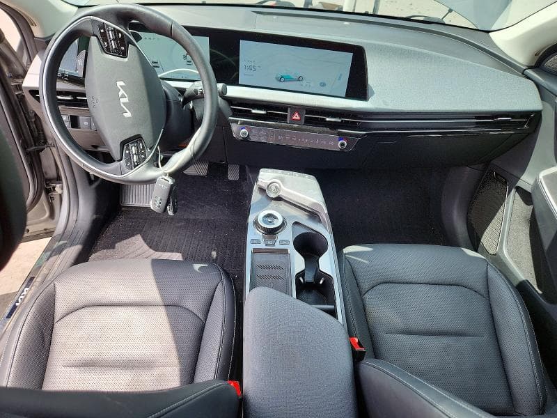 2022 KIA EV6 WIND 8