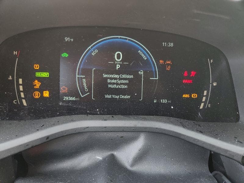 2025 TOYOTA CAMRY LE 9