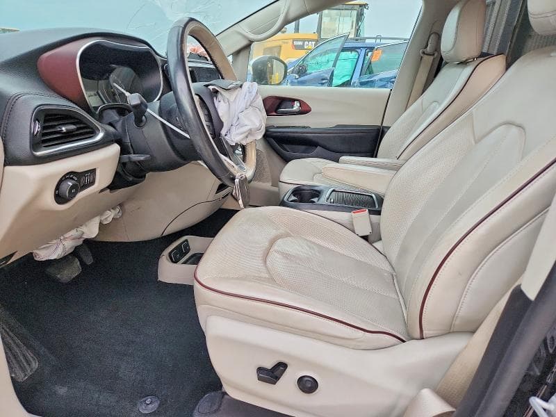 2019 CHRYSLER PACIFICA LIMITED 7