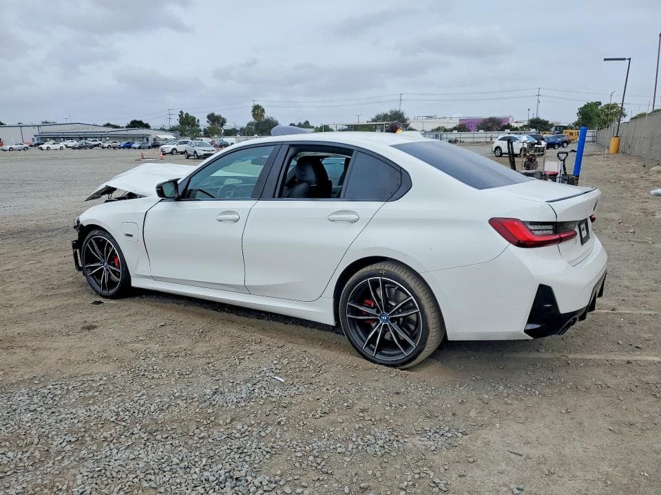 2023 BMW 330E 2