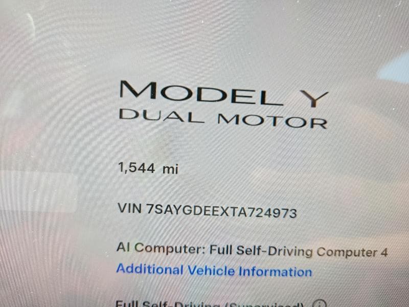 2026 TESLA MODEL Y 9