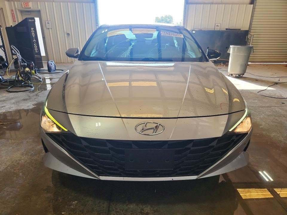 2023 HYUNDAI ELANTRA SEL 5