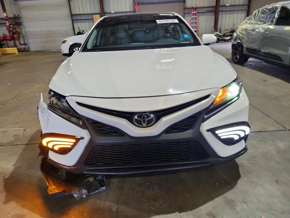 2022 TOYOTA CAMRY SE 5