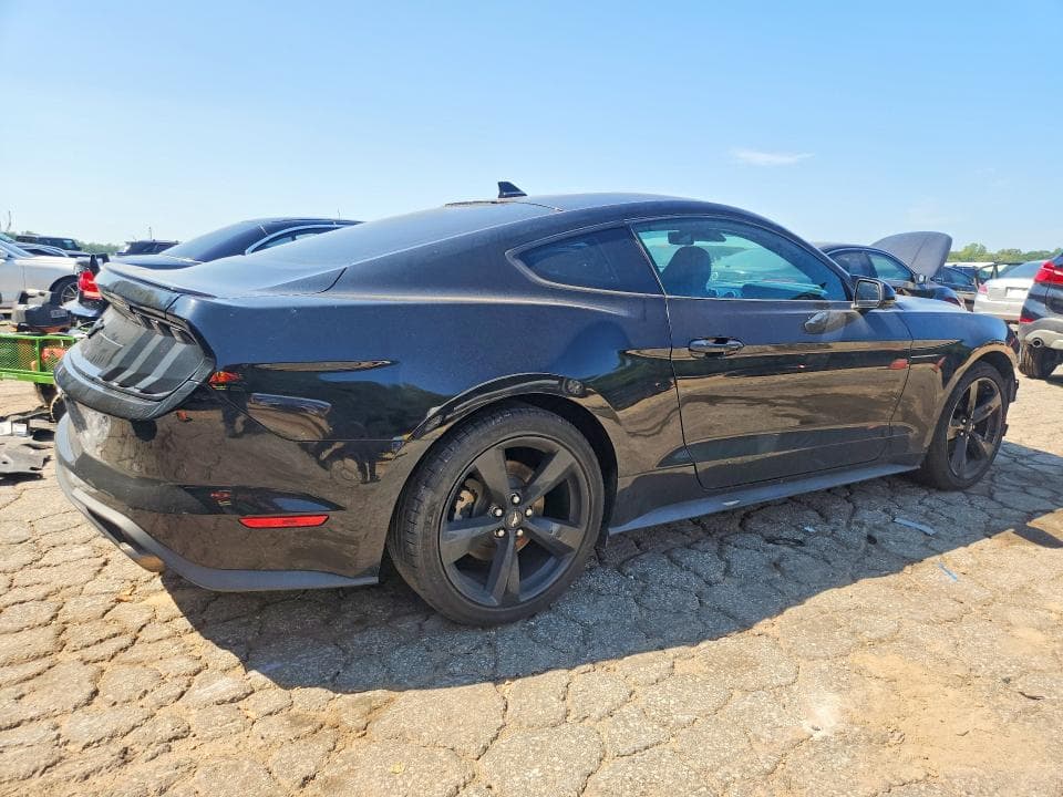 2021 FORD MUSTANG 3