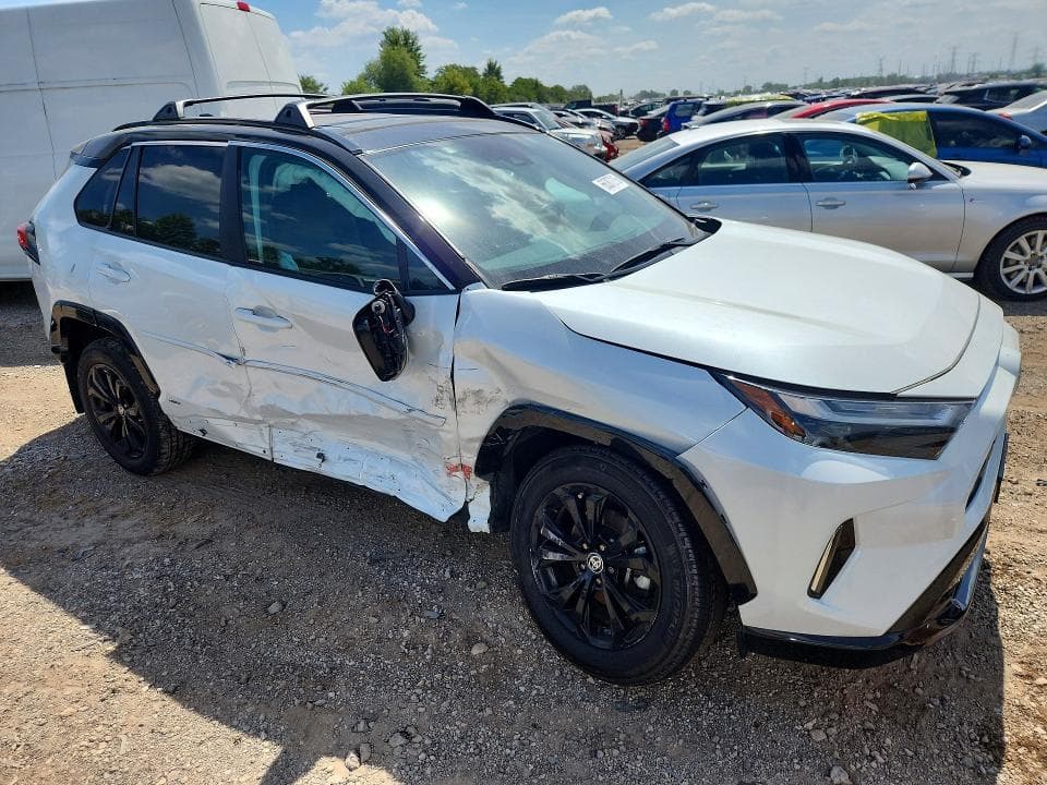 2023 TOYOTA RAV4 XSE 4