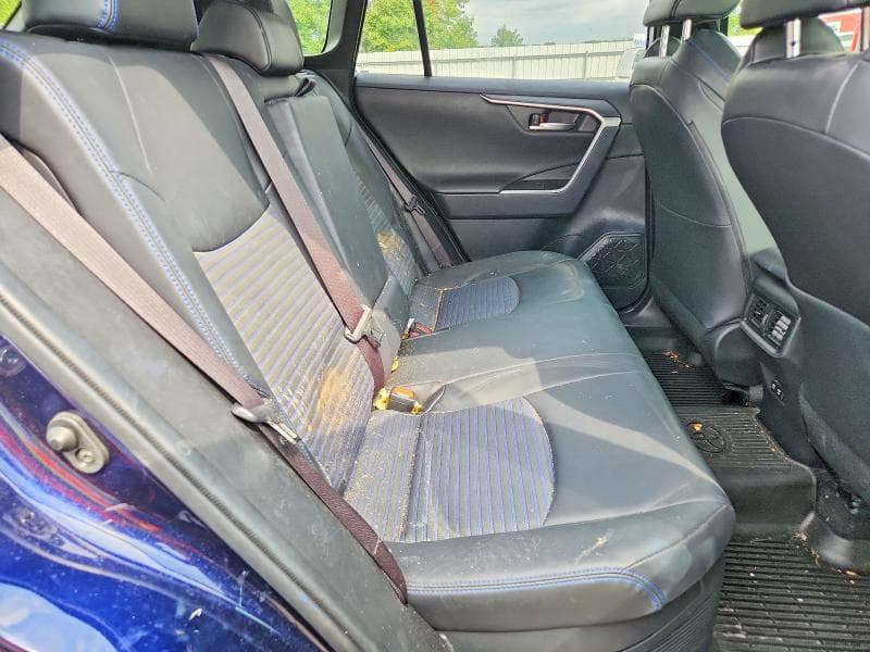 2019 TOYOTA RAV4 XSE 10