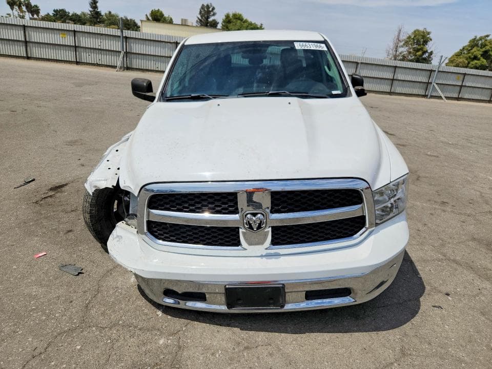 2022 RAM 1500 CLASSIC SLT 5