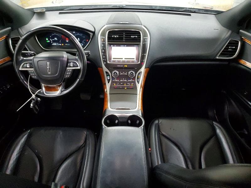 2019 LINCOLN NAUTILUS SELECT 8