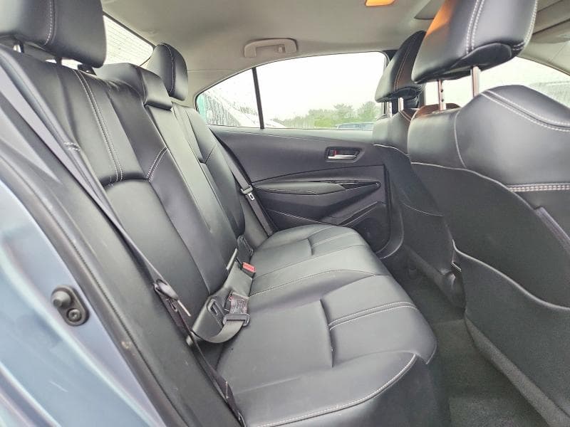 2020 TOYOTA COROLLA XLE 10