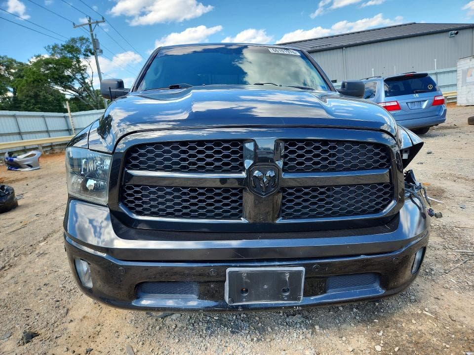 2018 RAM 1500 SLT 5