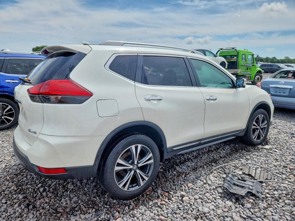2017 NISSAN ROGUE SL 3