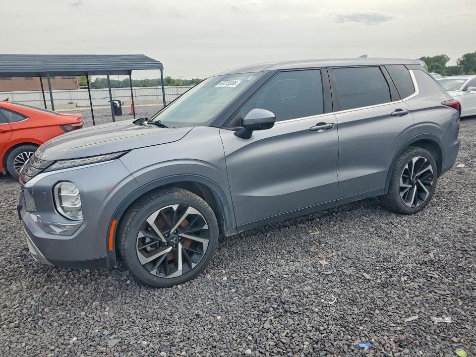 2023 MITSUBISHI OUTLANDER SE - 1