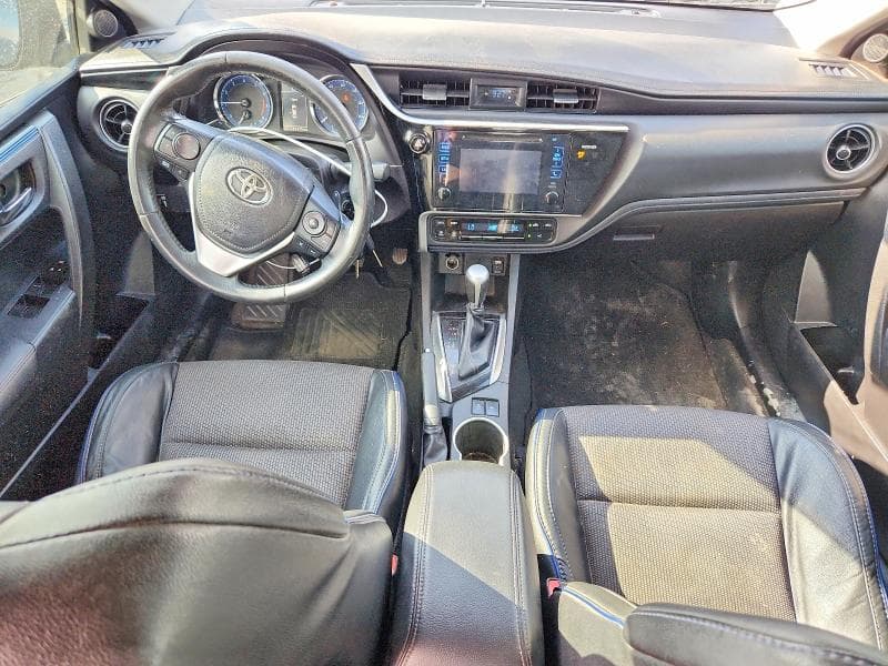 2017 TOYOTA COROLLA SE 8