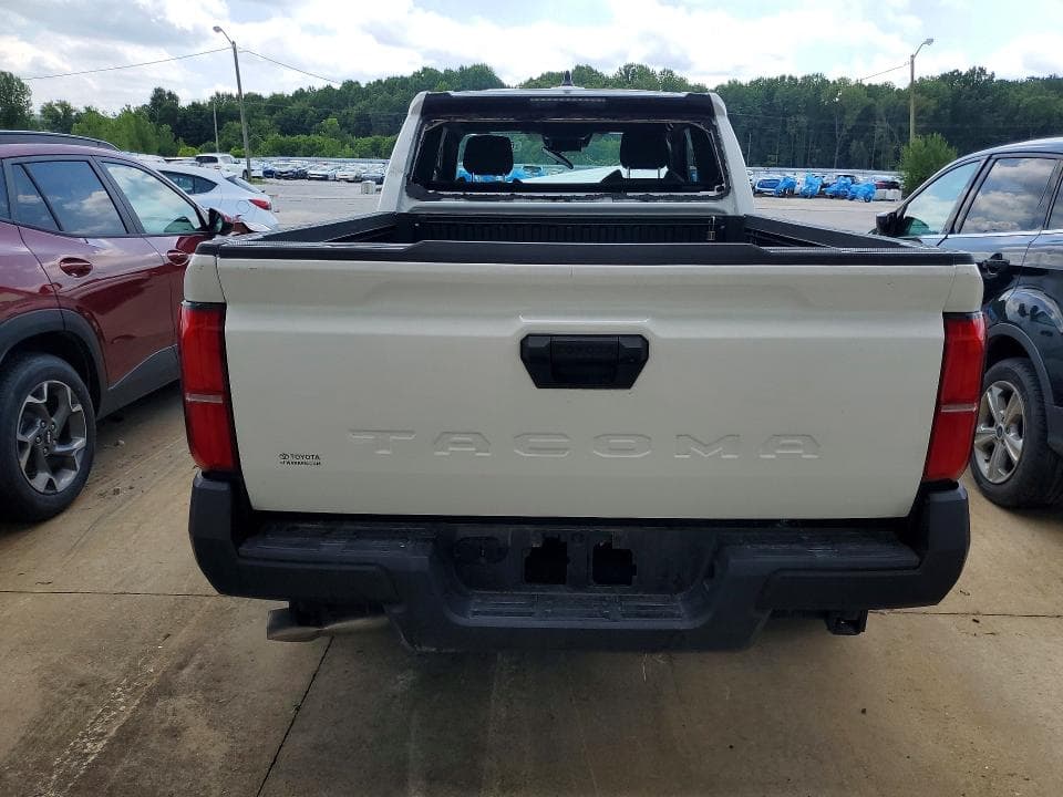 2025 TOYOTA TACOMA SR 6