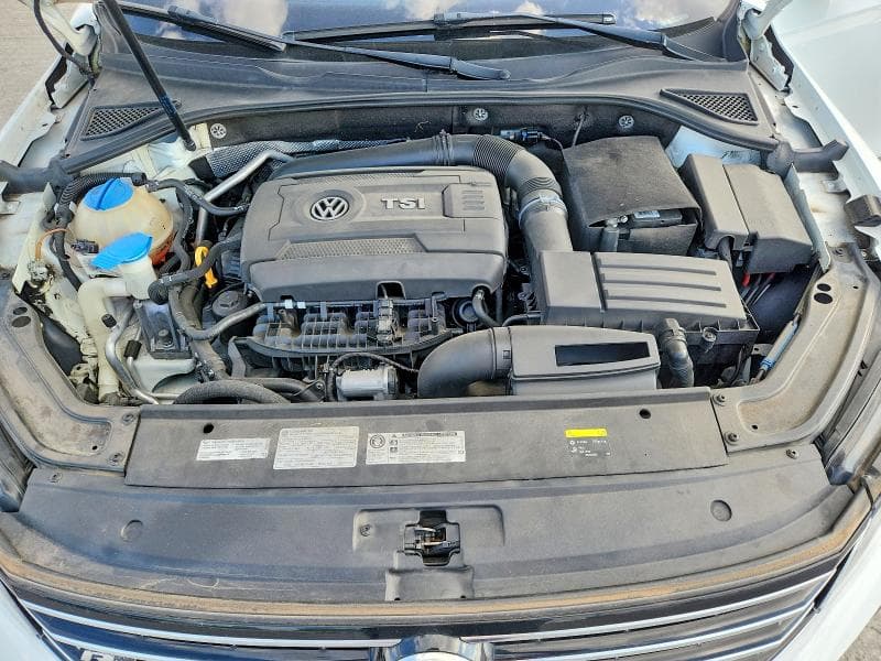 2017 VOLKSWAGEN PASSAT R-LINE 11