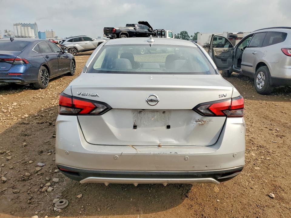 2020 NISSAN VERSA SV 6