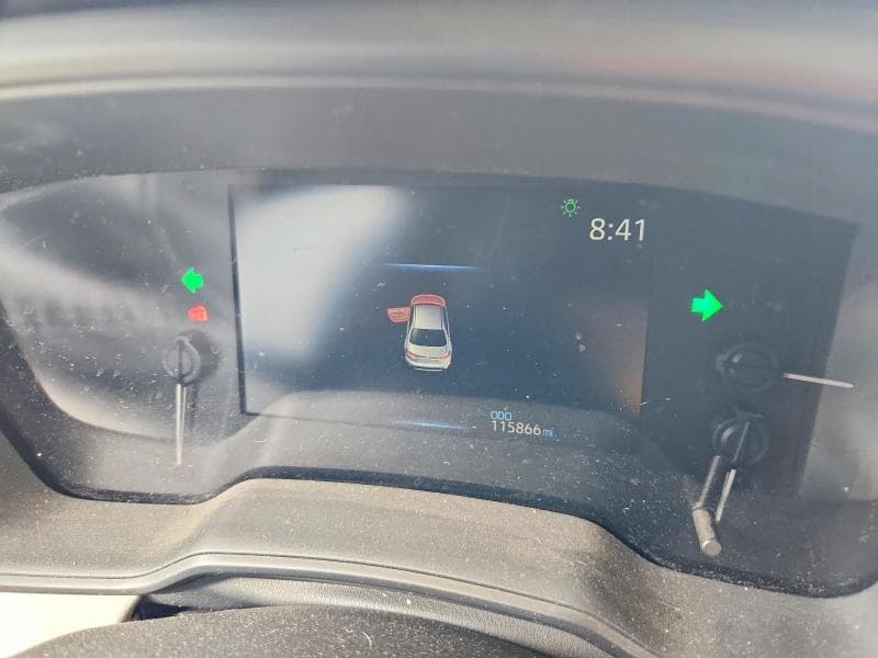2021 TOYOTA COROLLA LE 9