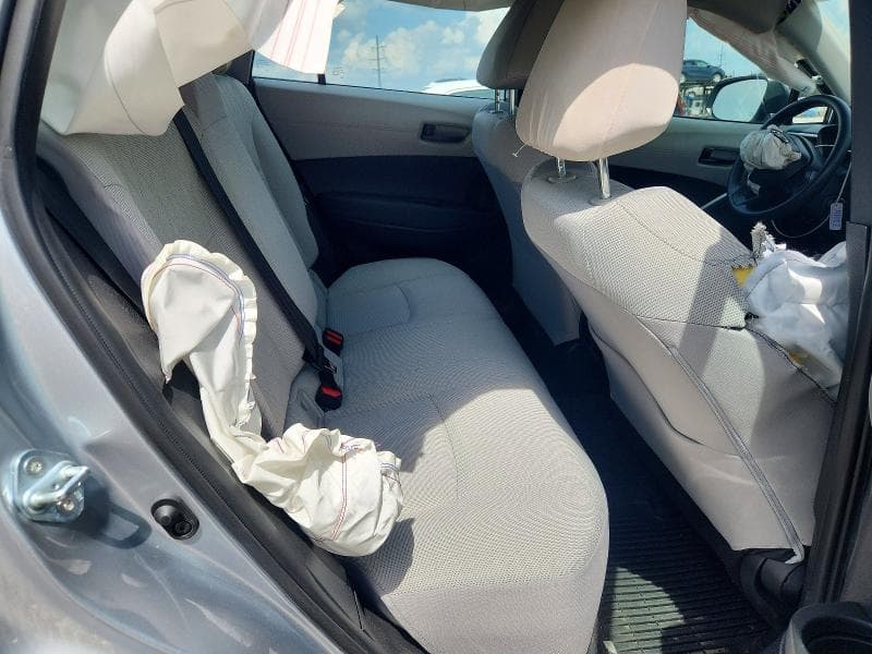 2025 TOYOTA COROLLA CROSS L 11
