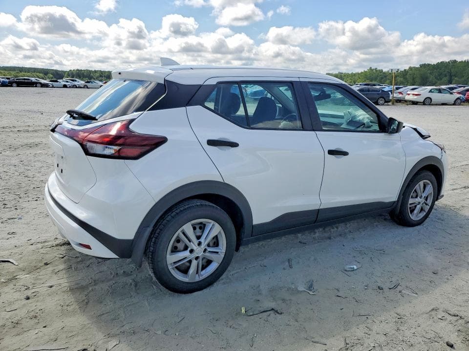 2024 NISSAN KICKS S 3
