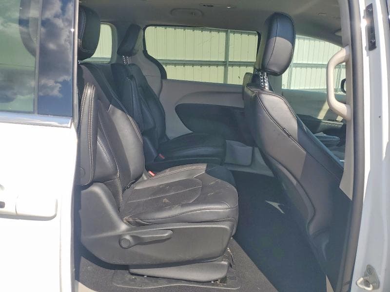 2024 CHRYSLER PACIFICA HYBRID SELECT 11