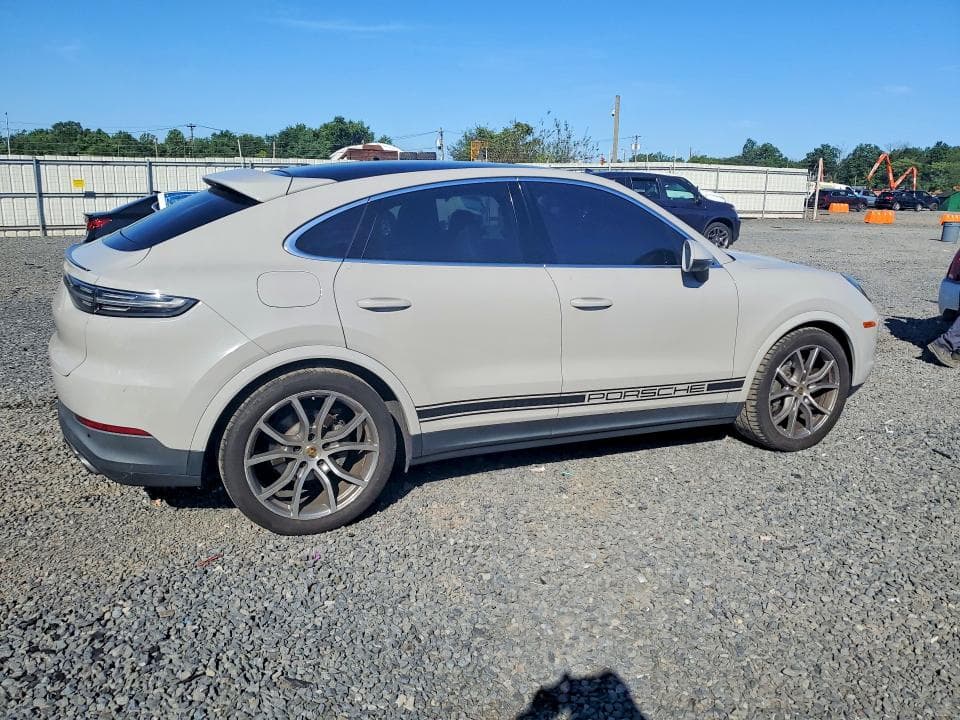 2020 PORSCHE CAYENNE S COUPE 3