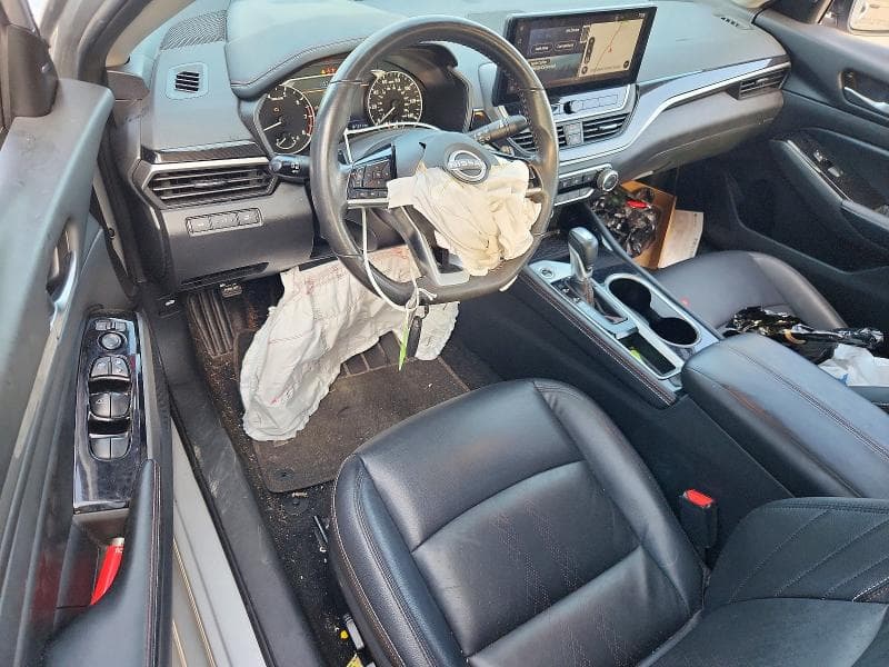 2024 NISSAN ALTIMA SR 8