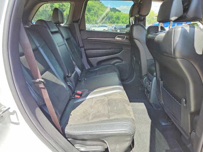 2019 JEEP GRAND CHEROKEE LAREDO 10