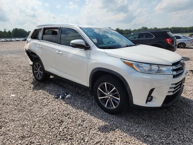 2019 TOYOTA HIGHLANDER XLE 4