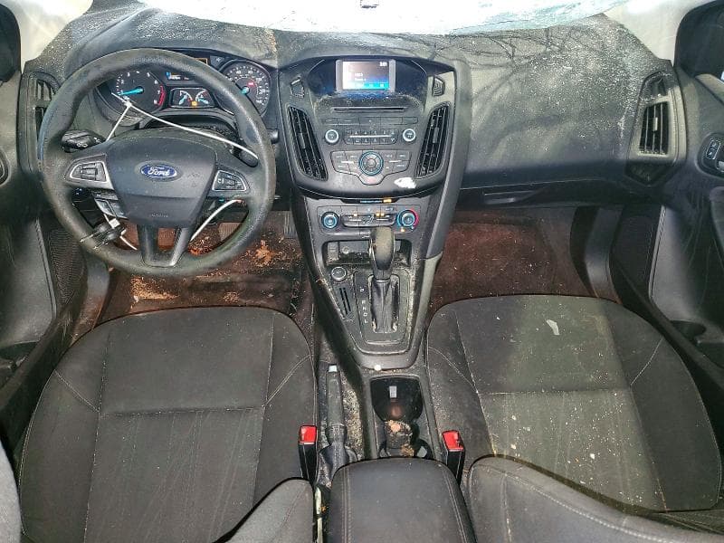 2017 FORD FOCUS SE 8