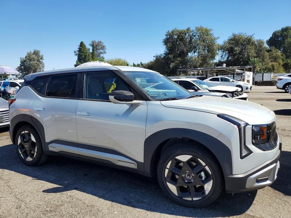 2027 KIA SELTOS S 4