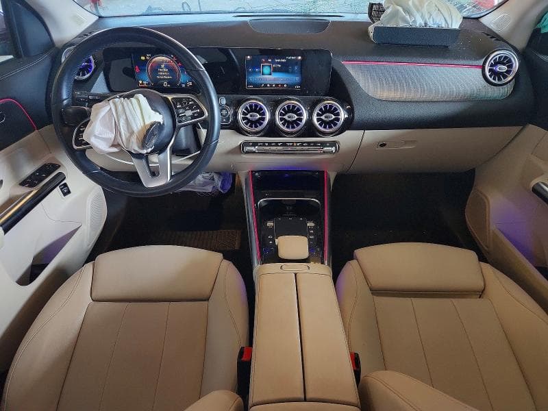 2021 MERCEDES-BENZ GLA 250 8