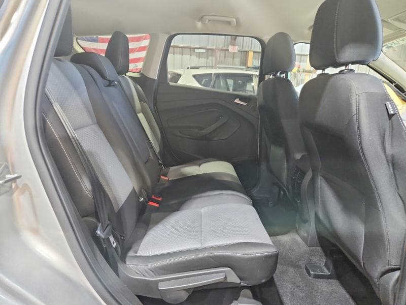 2017 FORD ESCAPE SE 11