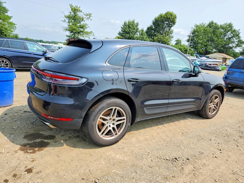 2021 PORSCHE MACAN 3