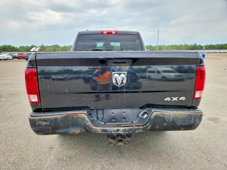2019 RAM 1500 CLASSIC TRADESMAN 6