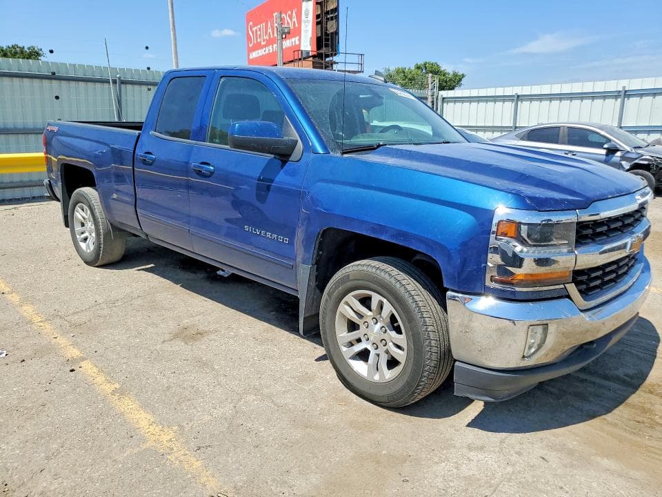 2017 CHEVROLET SILVERADO K1500 LT 4